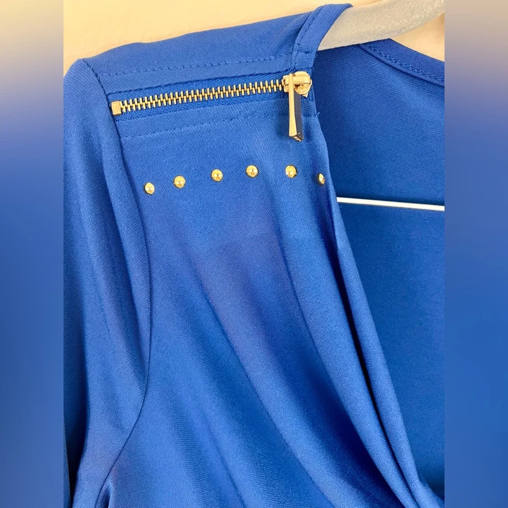 Carmen Marc Valvo Royal Blue Cowl Neck Top Gold Zipper Stud Shoulder Small - Picture 4 of 6